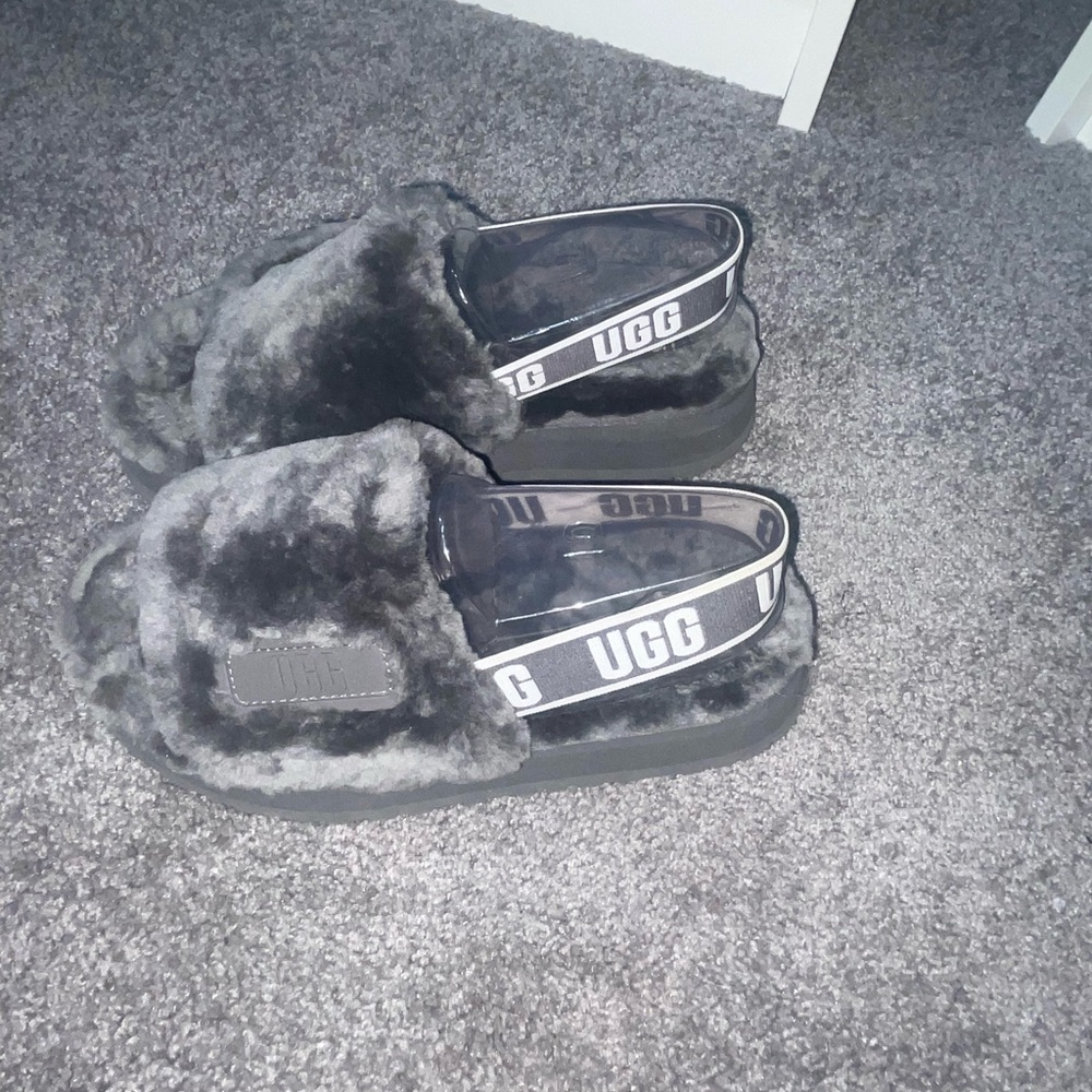 fluffy platform Ugg slippers